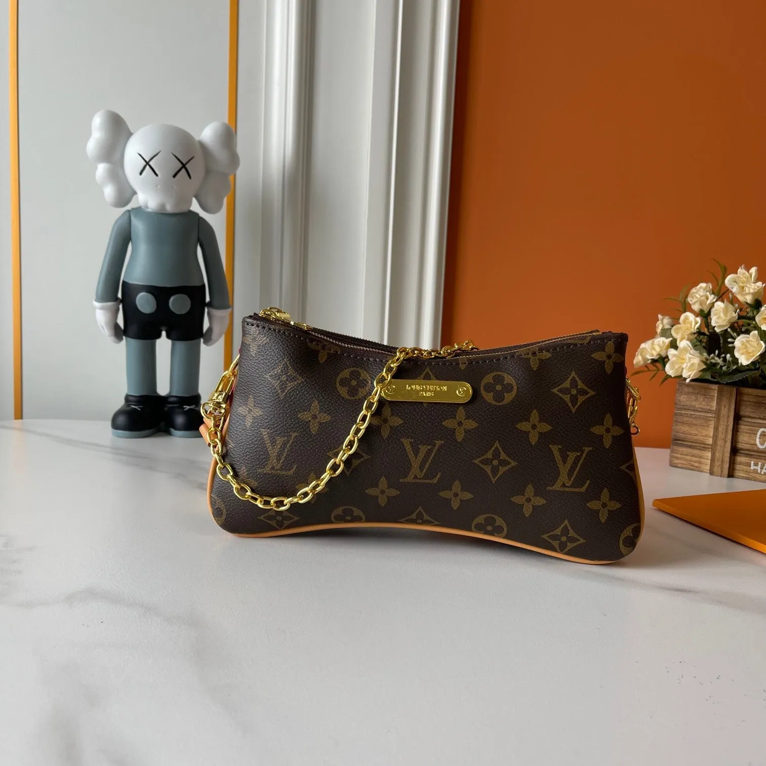4 Colors - Stylish and Versatile Handbags