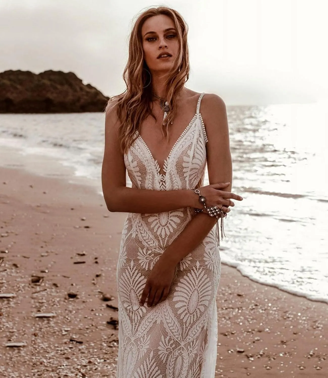 Bohemian Beach Wedding Dress Spaghetti Straps Lace Mermaid Bridal Gown with Train