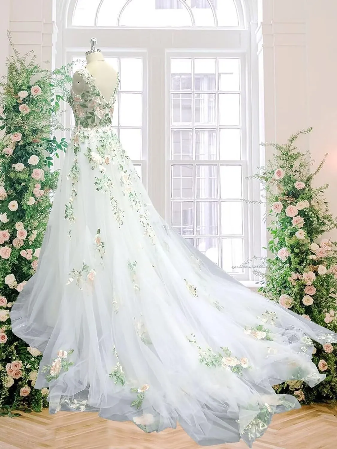 Boho Wedding Dress for Bride Beach Floral Appliques Tulle Forest Fairy Lace Bridal Gown with Train 2025