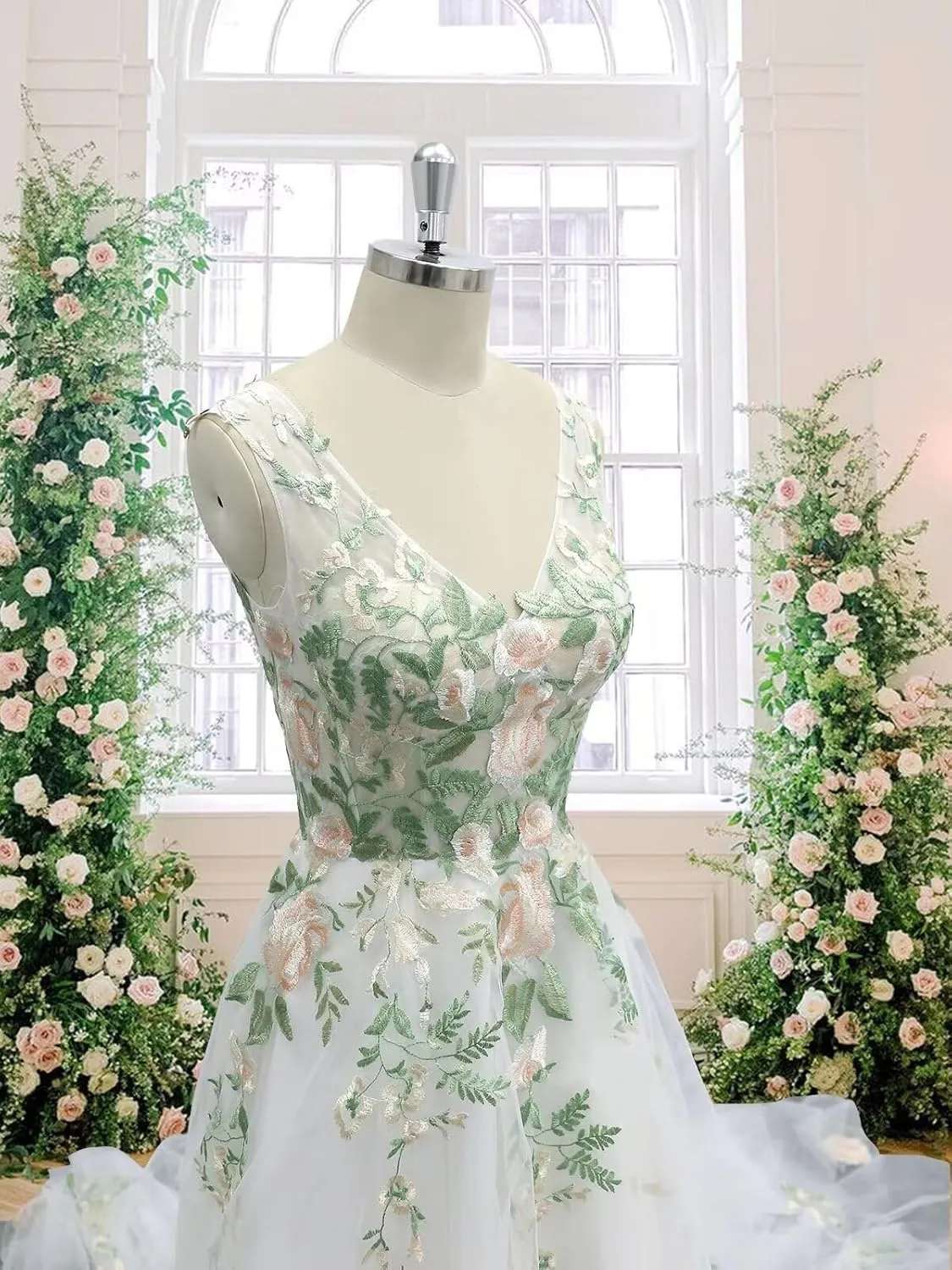 Boho Wedding Dress for Bride Beach Floral Appliques Tulle Forest Fairy Lace Bridal Gown with Train 2025