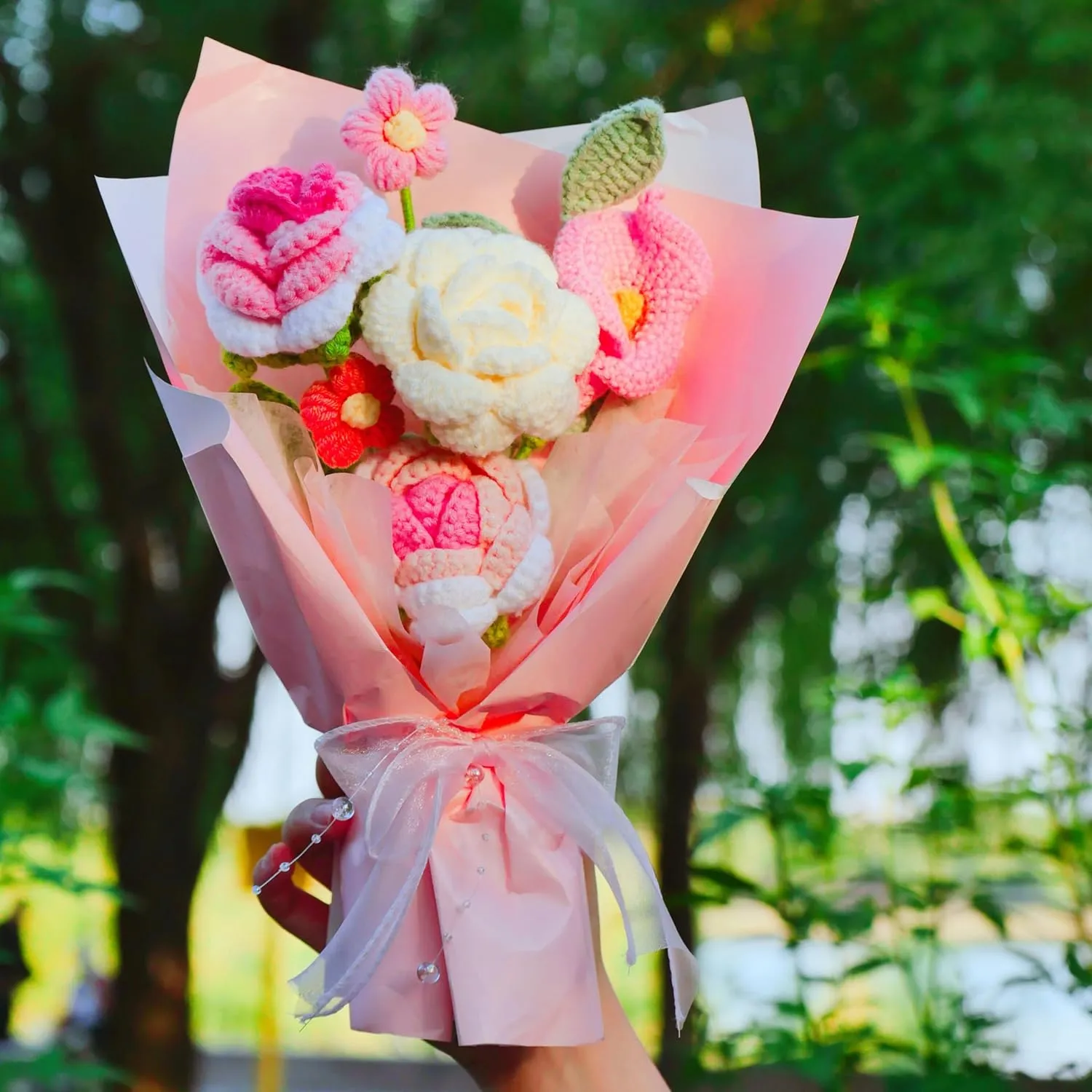 Crochet Flowers Bouquet Rose Handmade Knitted Bouquet Completed Crochet Pink Rose Bouquet for Mother's Day Birthday Wedding (Pink)