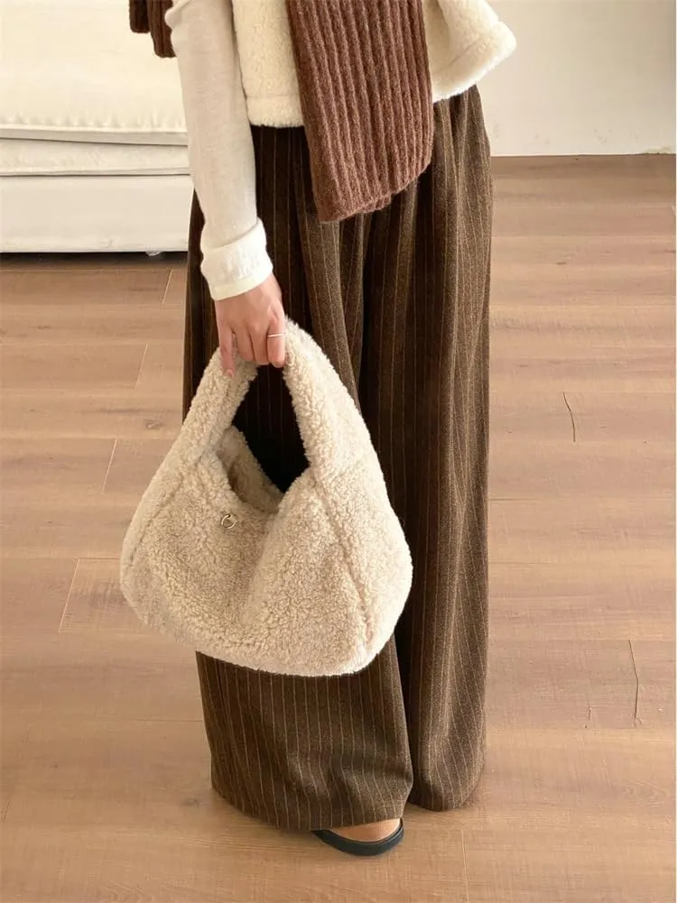 Cute Lambwool Bag for Women Soft Plush Shoulder Purses and Handbag Trendy Winter Faux Fur Clutch Purse Small Tote Bag