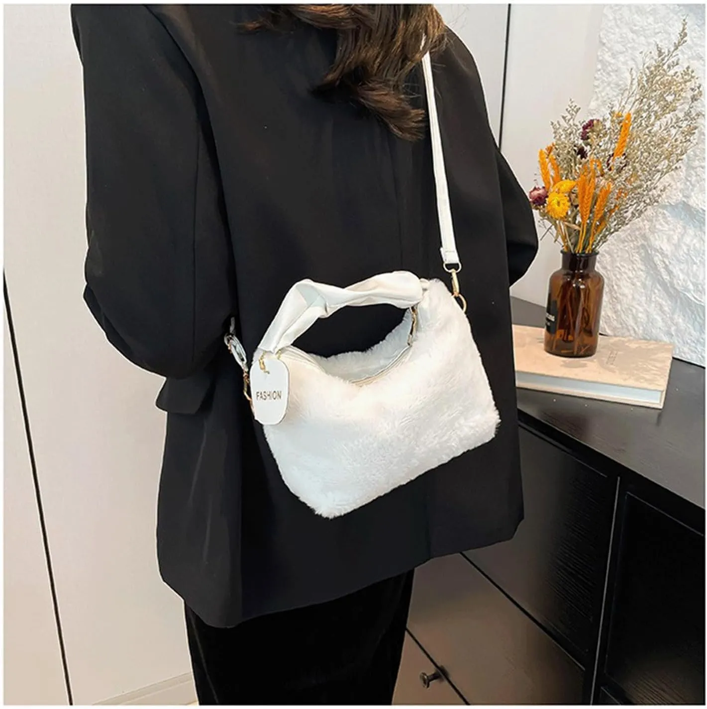 Cute Purse Small Faux Fur Hobo Bag Fluffy Mini Purses Retro Soft Classic Chic Faux Fur Convertible Handbag