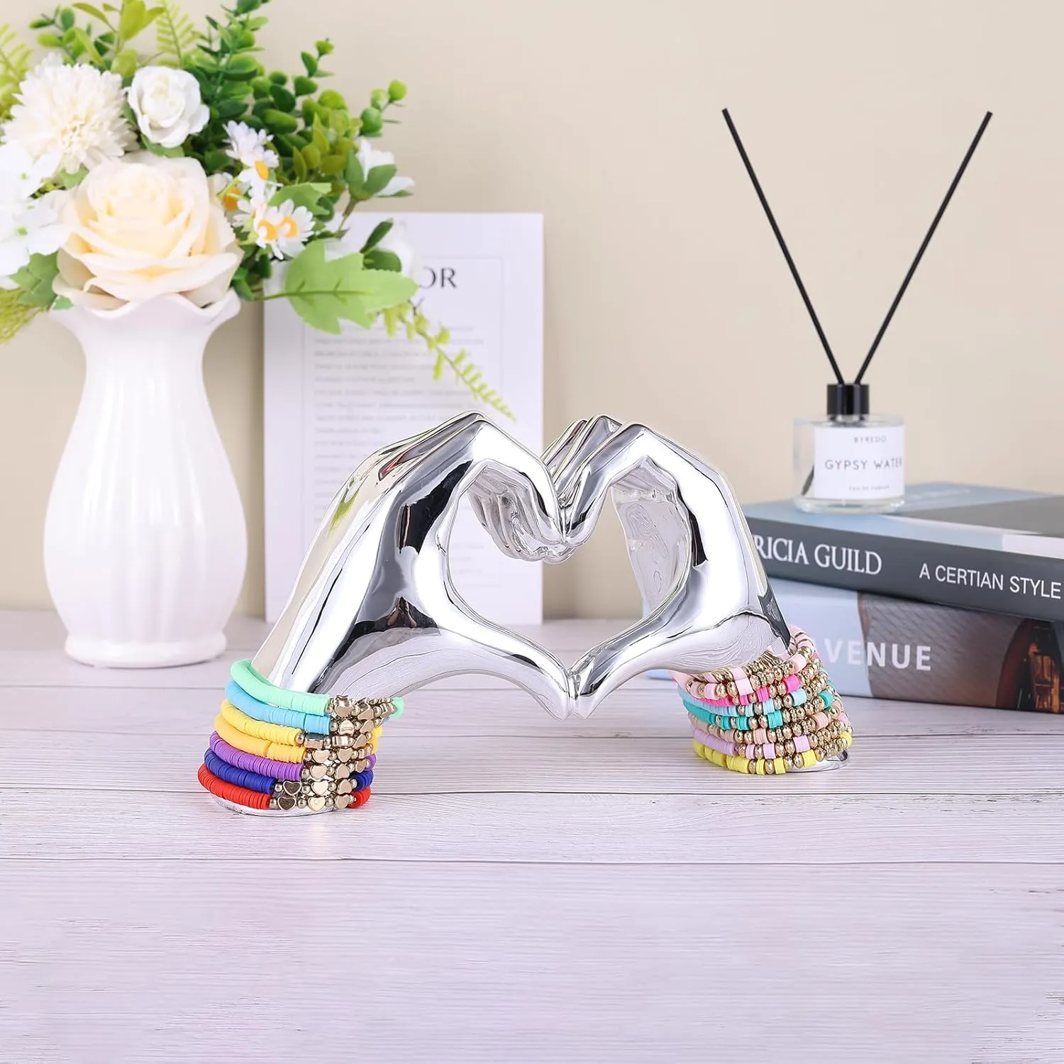 DOVDOV Heart and Hand Sculpture, Hand and Heart Statue Home Decor, Cute Heart Shaped Bracelet Holder, Bohemian Wedding Decor, Girly Room Decor Aesthetics, Birthday Gift for Wife, Wedding