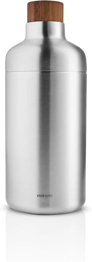 Eva Solo | Liquid Lounge Cocktail shaker | Ensures rapid cooling of your drink | Danish Design & Functionality | Brushed steel