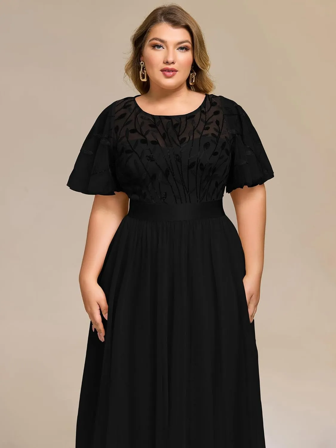 Ever-Pretty Plus Women's Round Neck Embroidery Short Sleeves Sequin Tulle Midi Plus Size Cocktail Wedding Guest Dresses