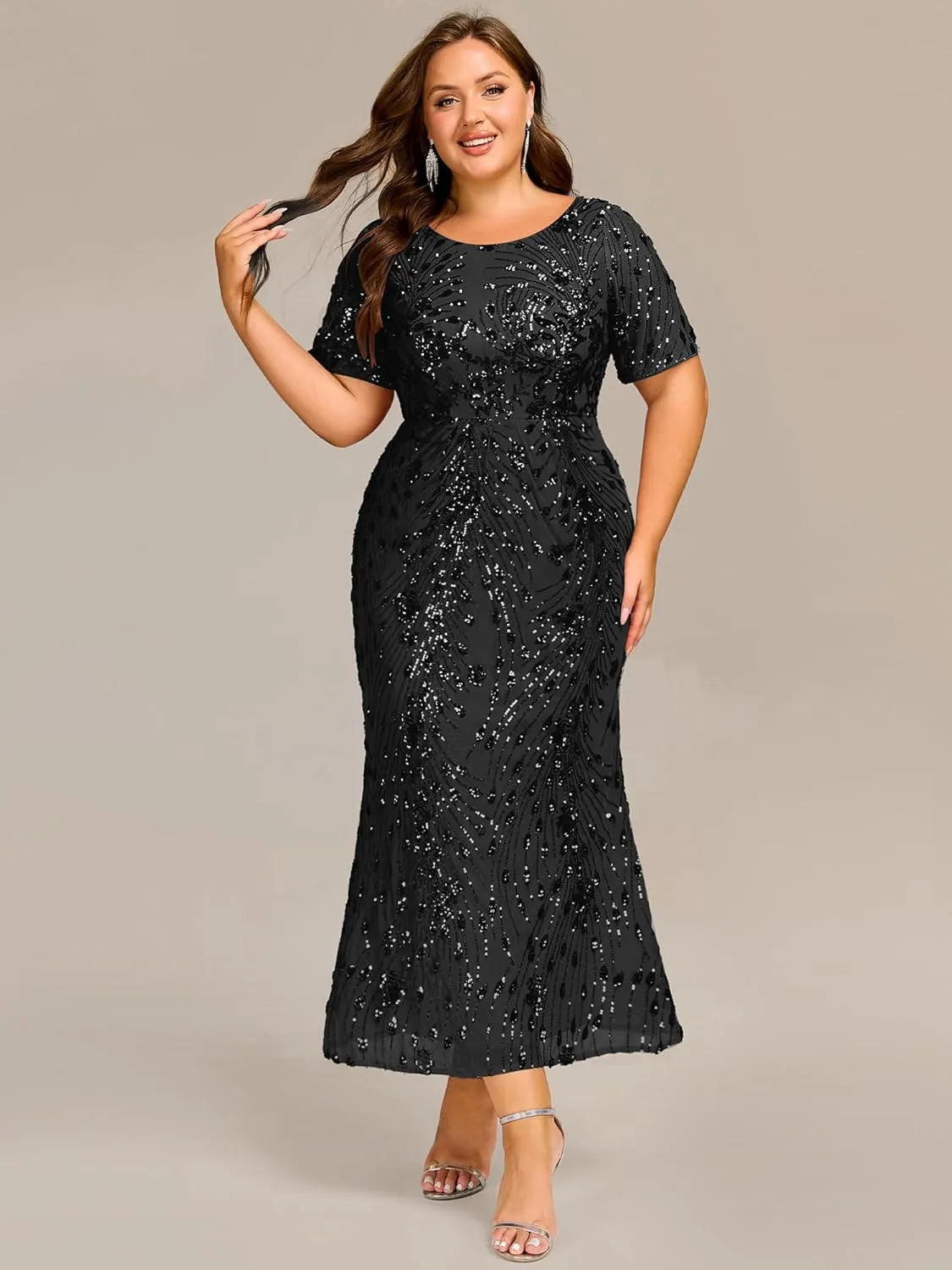 Ever-Pretty Plus Women's Round Neck Short Sleeves Bodycon Stretchy Gorgeous Sequin Maxi Evening Gown Plus Size Formal Dresses