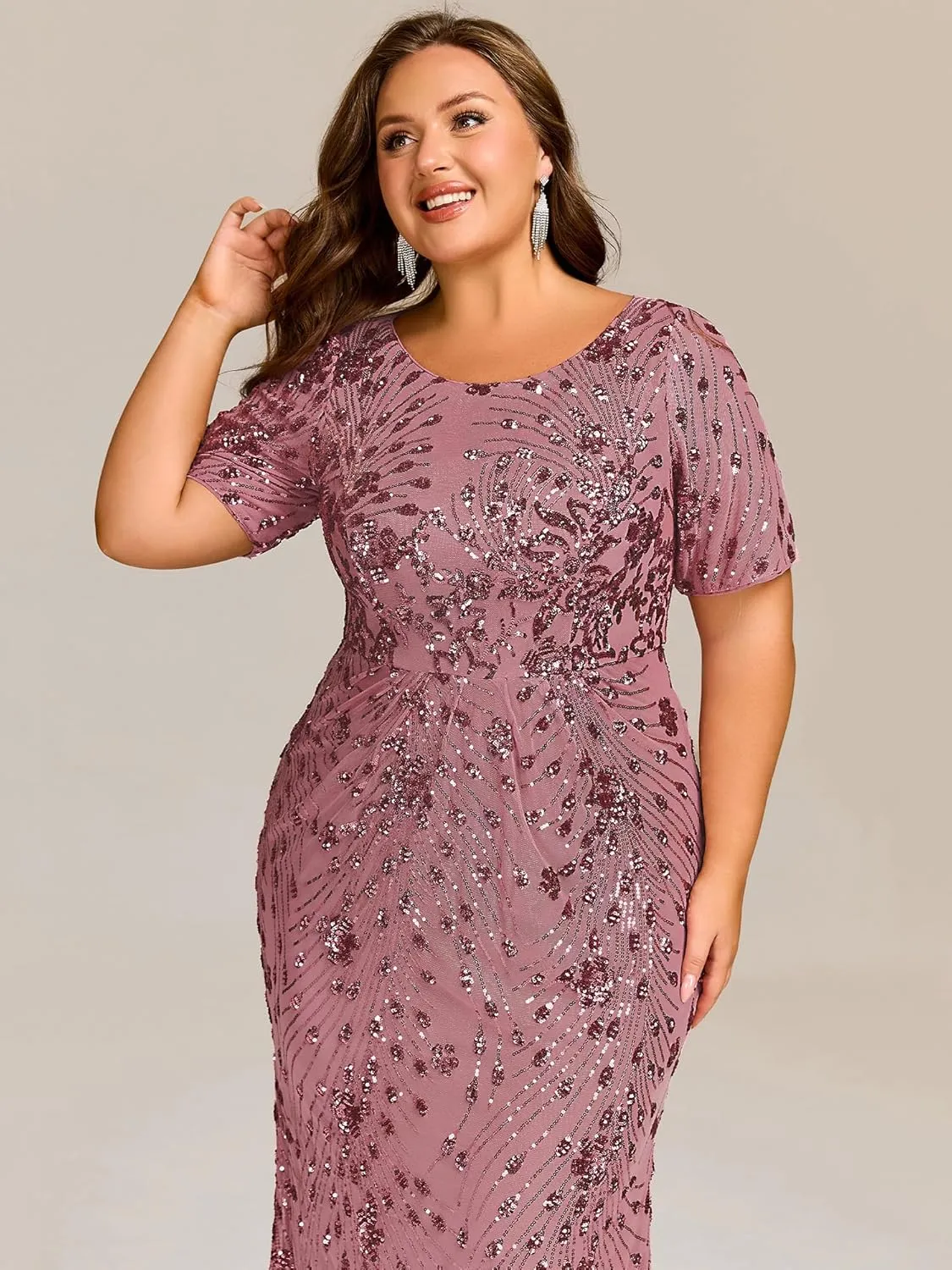 Ever-Pretty Plus Women's Round Neck Short Sleeves Bodycon Stretchy Gorgeous Sequin Maxi Evening Gown Plus Size Formal Dresses