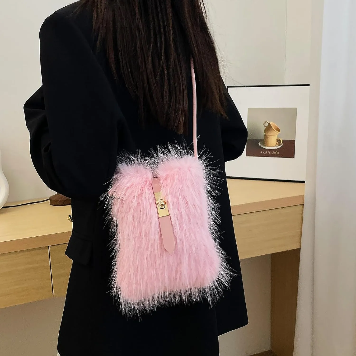 Furry Purse, Faux Fur Crossbody Bag Y2K Fluffy Bag Fuzzy Purses for Women