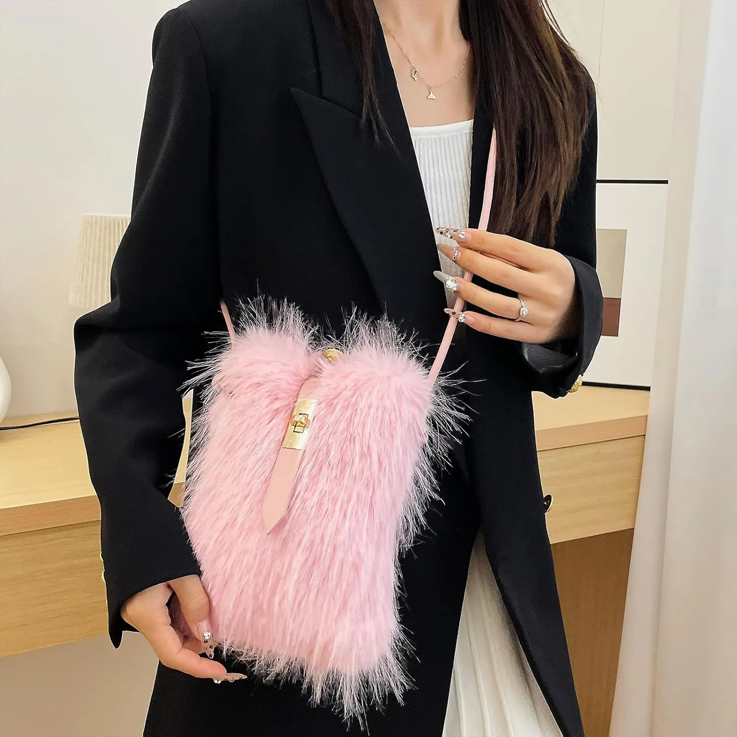 Furry Purse, Faux Fur Crossbody Bag Y2K Fluffy Bag Fuzzy Purses for Women