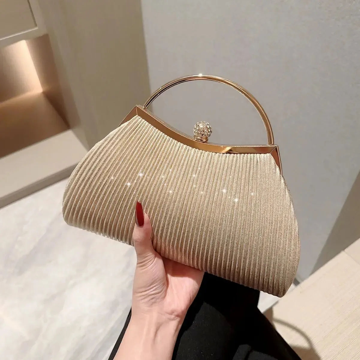 ISKYBOB Wrinkled Evening Clutch Bag Women's Shiny Banquet Bag Dressed Banquet Bag Glitter Purse Ladies Wedding Party Handbag