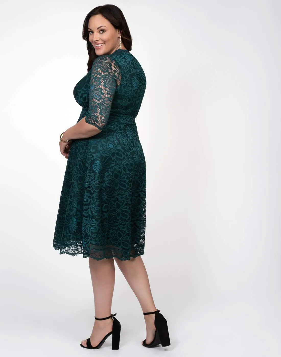 Kiyonna Women's Plus Size Special Occasion Mademoiselle Lace Cocktail Dress