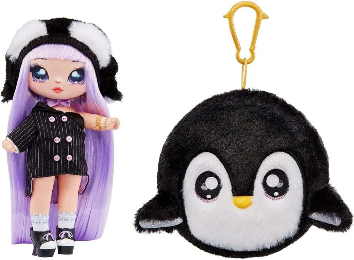 Na! Surprise 119401EUC Cozy Series – ISLA Waddles Soft Mannequin Doll Inspired by a Penguin, with Purple Hair, Bonnet, Outfit & Purse with Carabiner, Collectible Age 5 