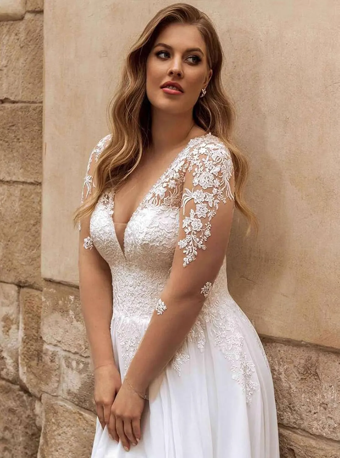Plus Size Mermaid Spaghetti Straps Deep V-Neck Appliques Lace Wedding Dresses with Short Train