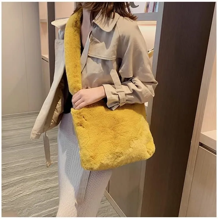 Plush Underarm Bag Ladies Faux Fur Fluffy Crossbody Shoulder Bag Women Soft Furry Tote Handbag for Autumn and Winter