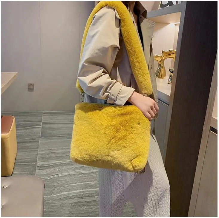 Plush Underarm Bag Ladies Faux Fur Fluffy Crossbody Shoulder Bag Women Soft Furry Tote Handbag for Autumn and Winter