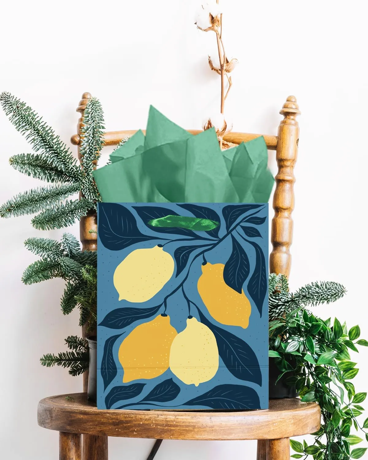 qiqee 7.9"x4.3"x9.6" 6PCS Clash Flowers Paper Gift Bags with Tissue Paper Handles Medium Size Bags（6pcs Bags  18pcs Tissue Paper ）