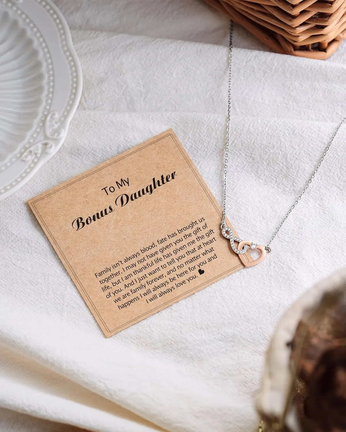 Shonyin Dainty Heart-felt Infinity Heart Necklace for Mother Daughter Girlfriend Soulmate Grandma Granddaughter Mother-in-law Friend Bonus Mom Bonus Daughter