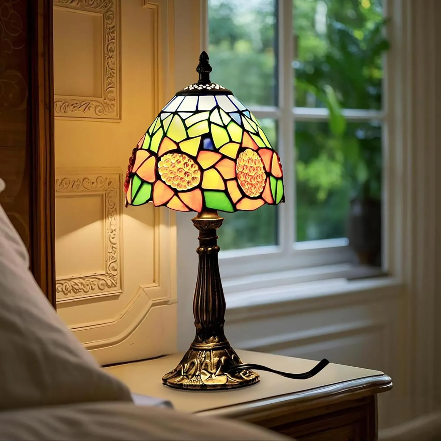 Tiffany Style Table Lamp,6.5" Small Tiffany Lamp Sunflower Design Vintage Stained Glass Nightstand lamp for Bedroom, Living Room or Study Deco Light Therapy Lamp