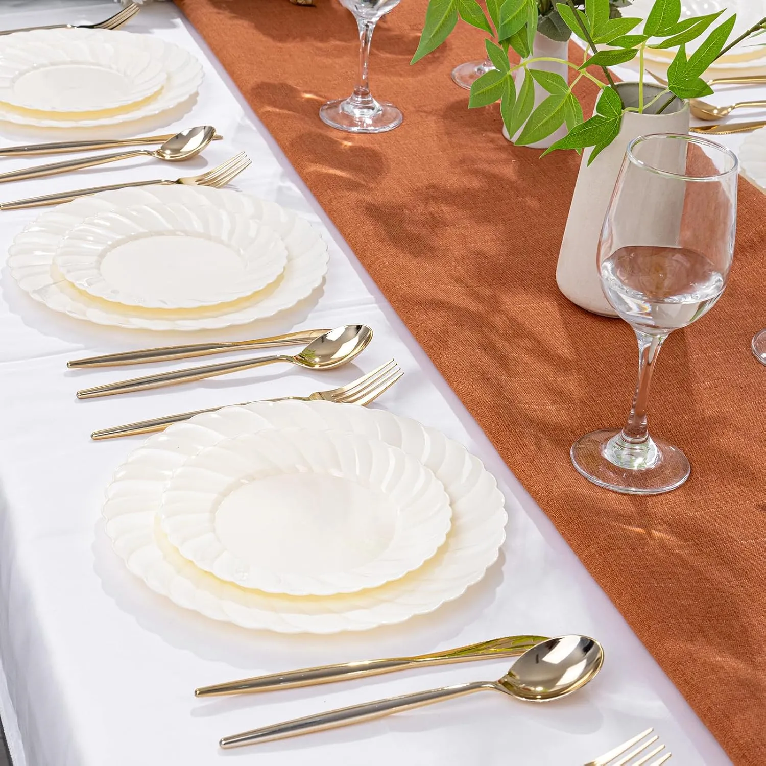 U-QE 100 Count 6 Inch Ivory Plastic Plates - Scalloped Dessert Plates Disposable - Premium Hard Fancy Disposable Heavy Duty Party Supplies for Birthdays, Celebrations, Weddings and Events