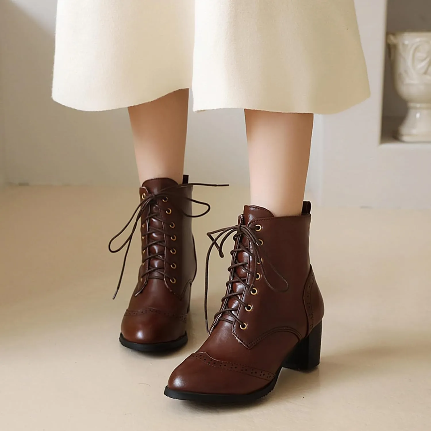 UniqueStride Women's Brogue Ankle Boots Lace Up Ankle Bootie with Chunky Block Heel Round Toe Shoes