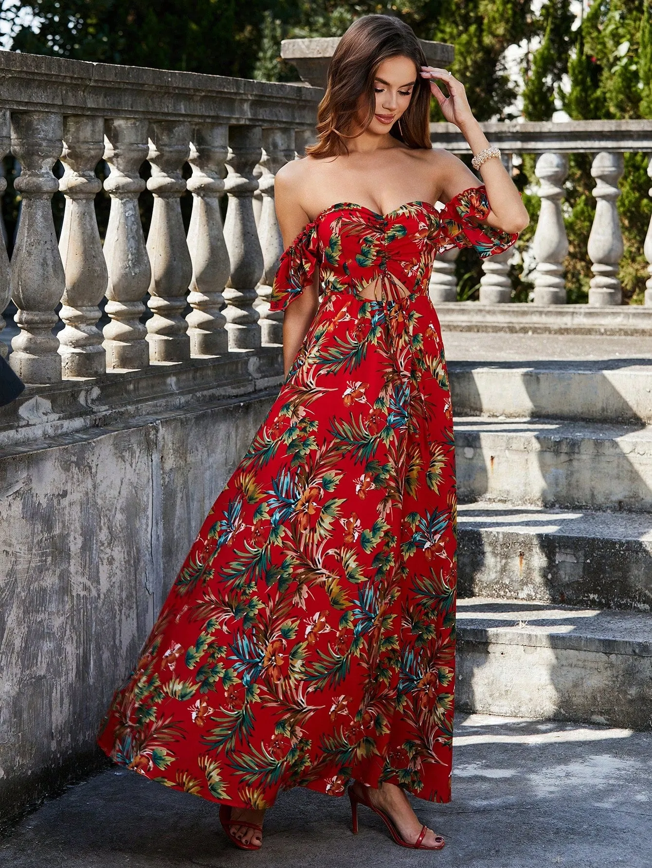 Vestido veraniego elegante con estampado floral