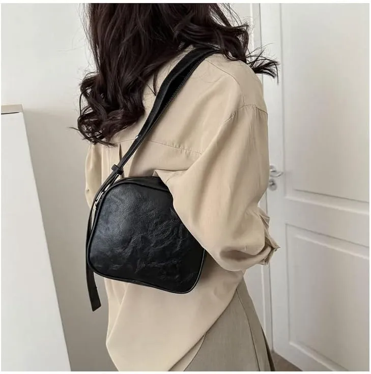 Women's Fashion Dark Academic Grunge Mini Crossbody Purses Punk Gothic 90s Y2K Shoulder Vegan PU Leather Packs (black)
