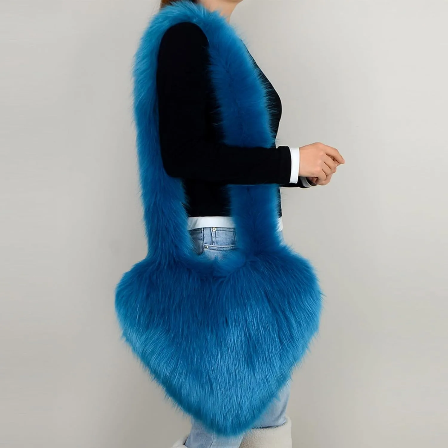 Women's Faux Fur Shoulder Bag Cute Heart Purse Soft Plush Shoulder Bag Furry Women's Crossbody