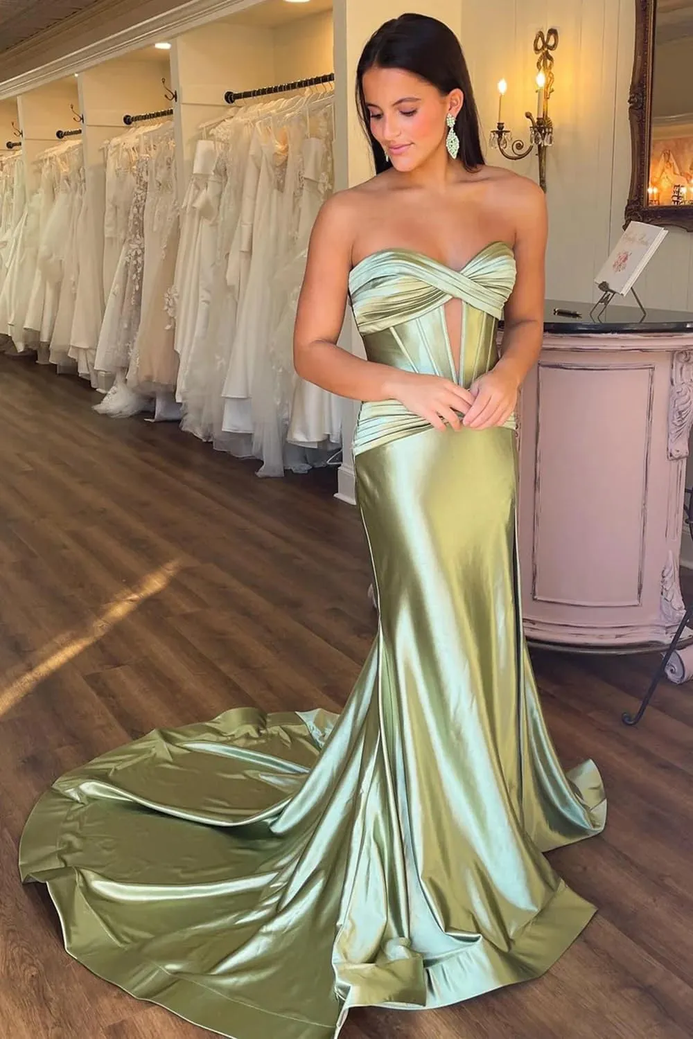 Women's Prom Dresses A Line Formal Dresses Long with Slit Sweetheart Neck Strapless Ruched Keyhole Party Gown