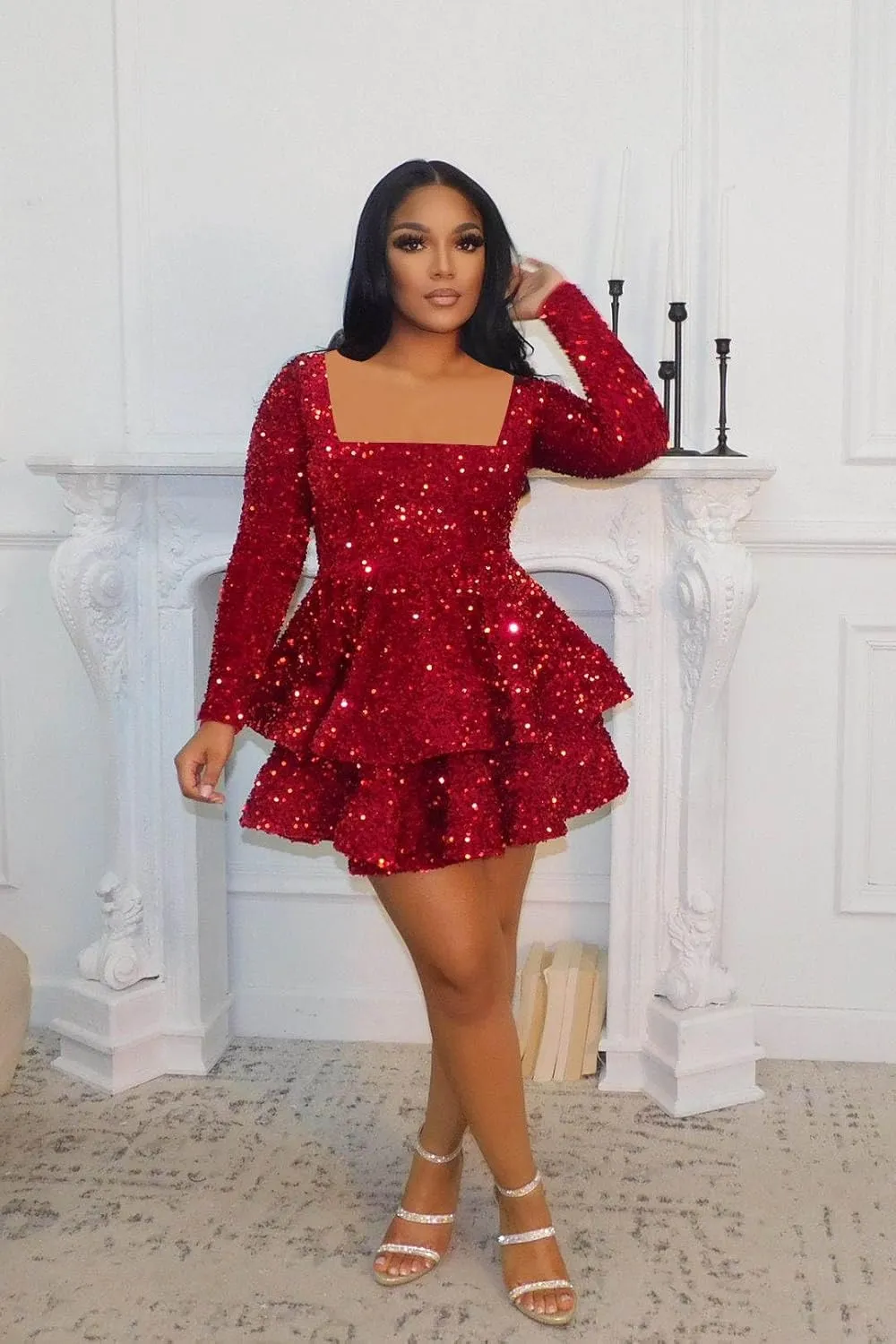 Women's Sparkly Sequin Long Sleeve Homecoming Dresses for Teens Glitter Tiered Short A-Line Formal Cocktail Prom Dress