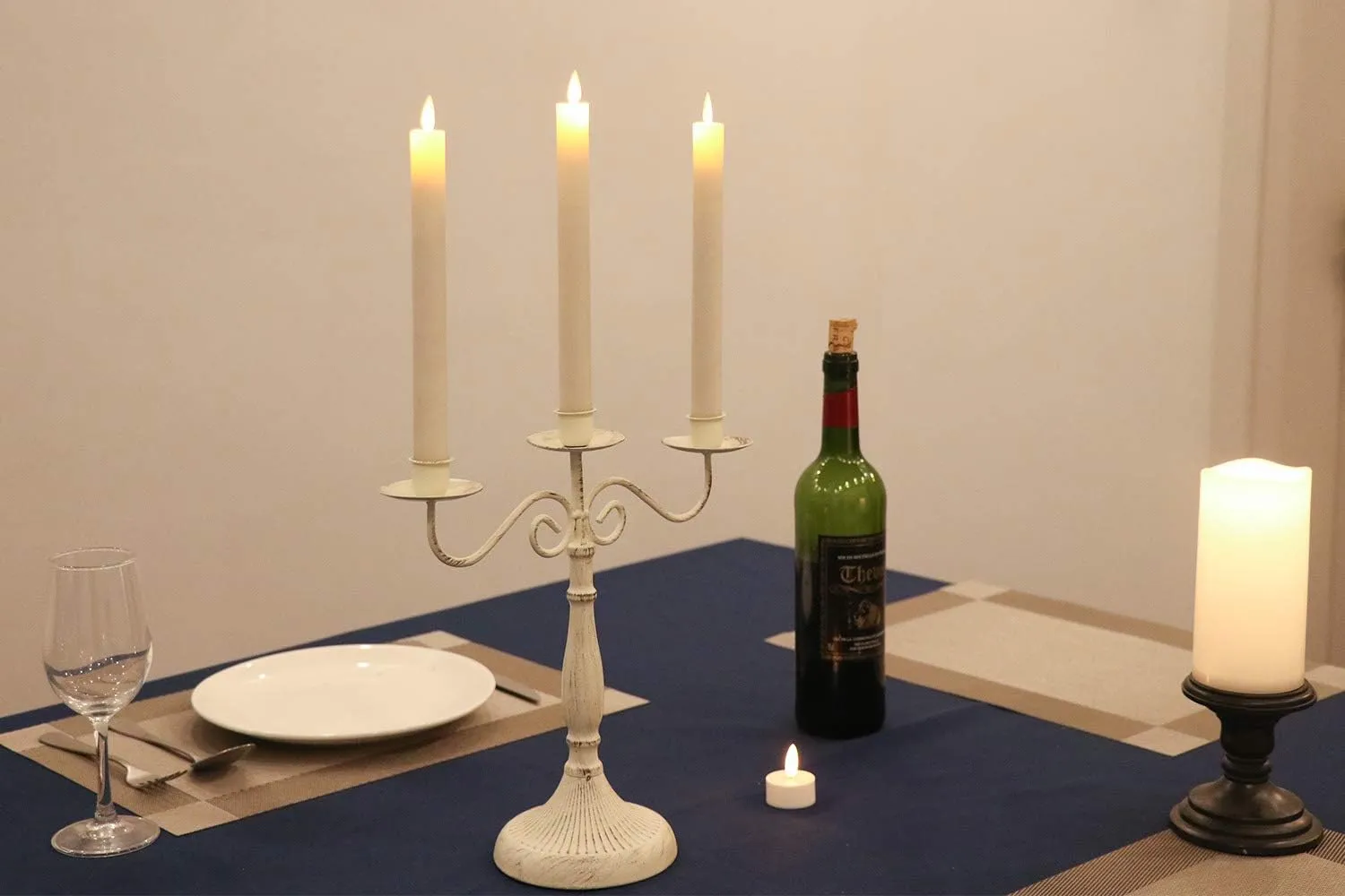 Wondise Flameless Taper Candles with Remote, Battery Operated LED Real Wax White Candles, for Holiday Home Decoration, Set of 4(D0.78 x H9.5 Inch)